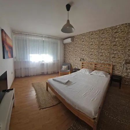 Mic Dar Cochet Braşov